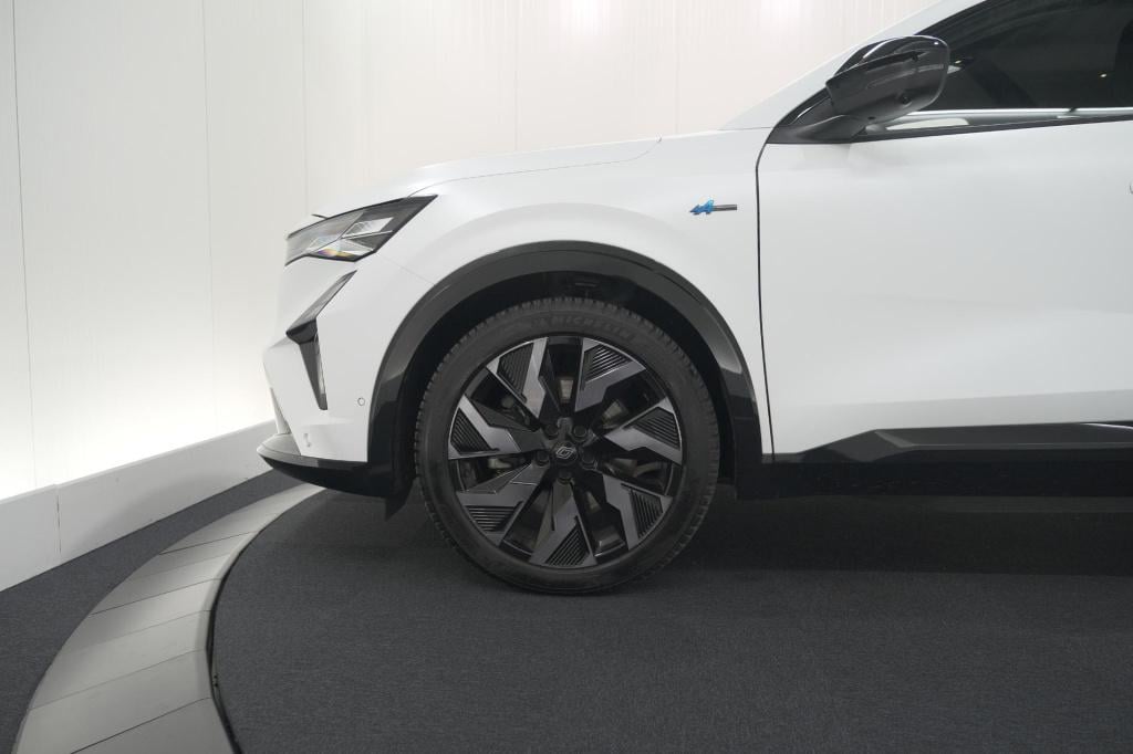 Renault Rafale 1.2 e-tech 4x4 plug-in hybrid 300 esprit alpine | 360 camera