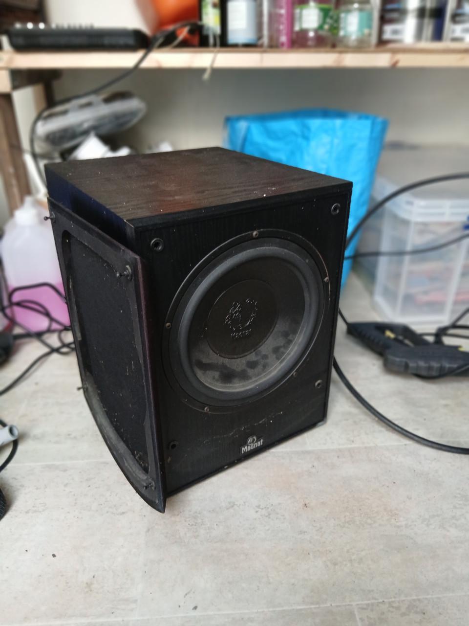 Magnat speakers