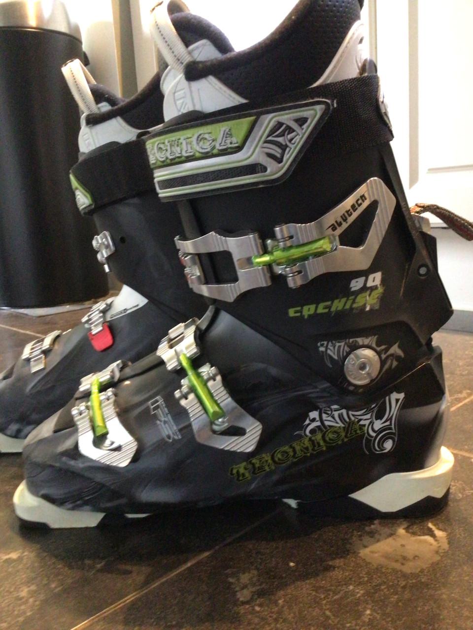 Skischoenen Tecnica maat 42