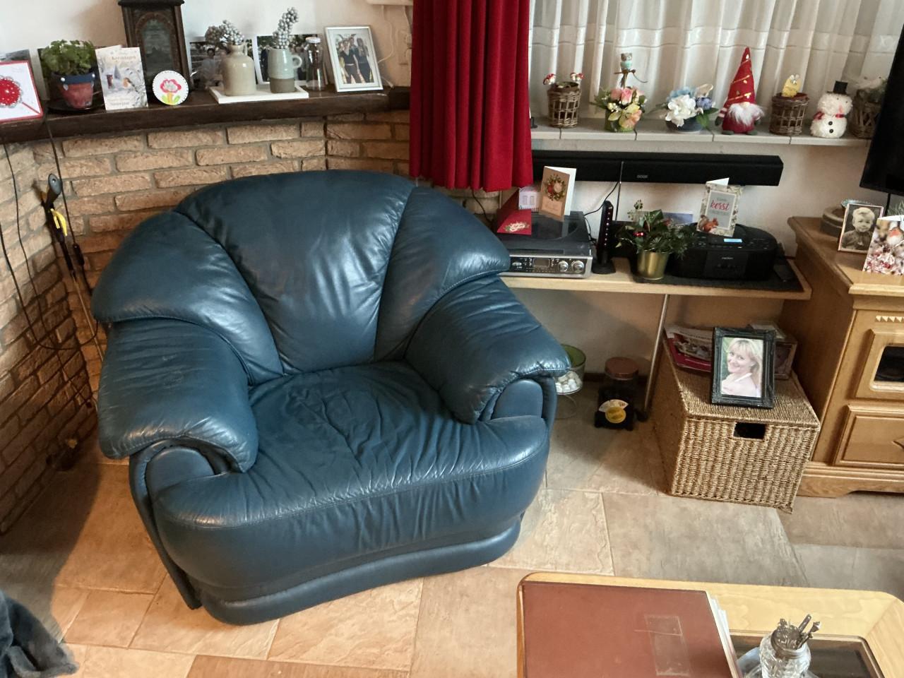 Gratis afhalen bank en fauteuil