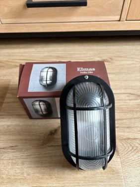 💡 Elmas buitenlamp zwart – Nieuw in doos
