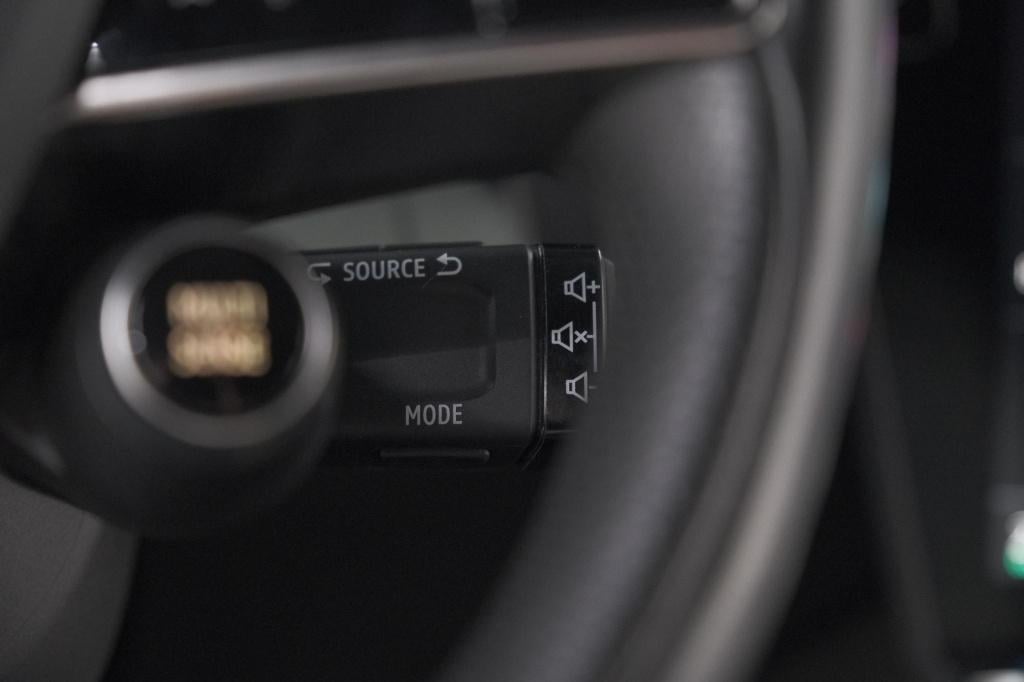 Renault Megane E-tech ev40 boost charge techno | 1 fase | soh 95,5% | camer