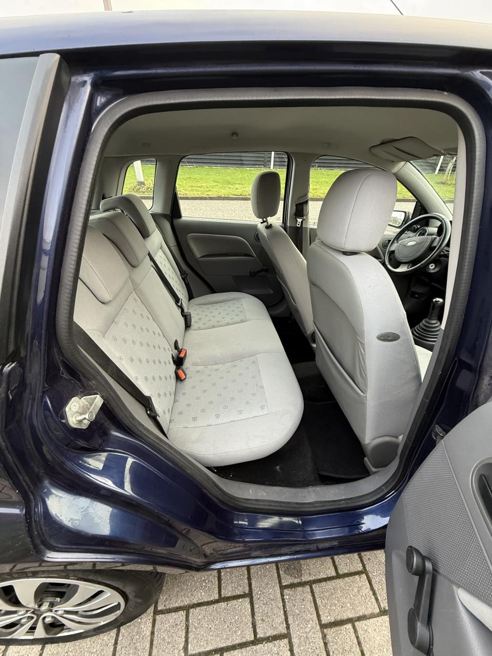 Ford Fiësta 1.3 8V 5 deurs 2002 Blauw