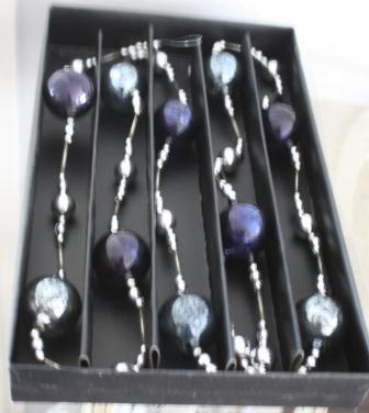 Nieuw in verpakking glazen kerstslinger zilver en blauw