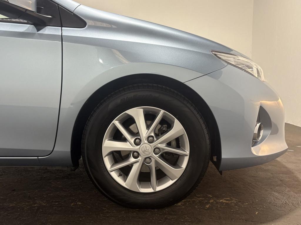Toyota Auris 1.6 now | lage km-stand |