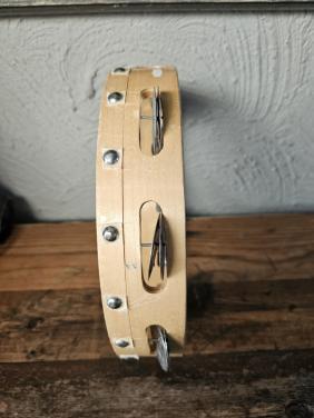 Vintage houten Tamboerijn met metalen jingles, nette staat