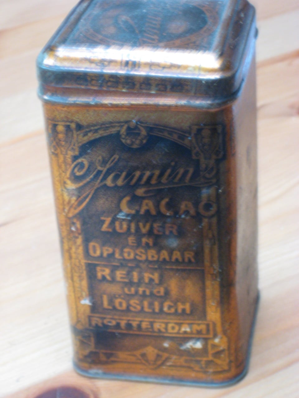 Diverse blikken,     doos 9