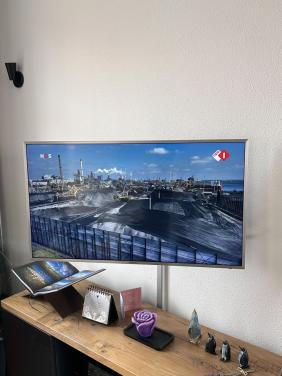 Smart tv met boxen set incl. Subwoofer