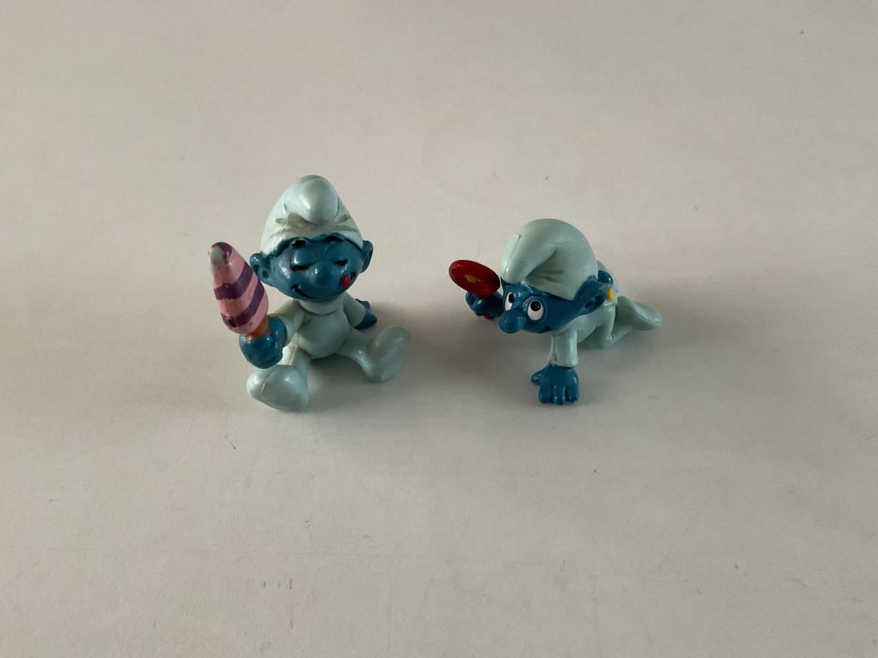 Verschillende Smurfen. Merk: Schleich/Peyo.  Rubber.  Hoogte: +/- 5 cm.