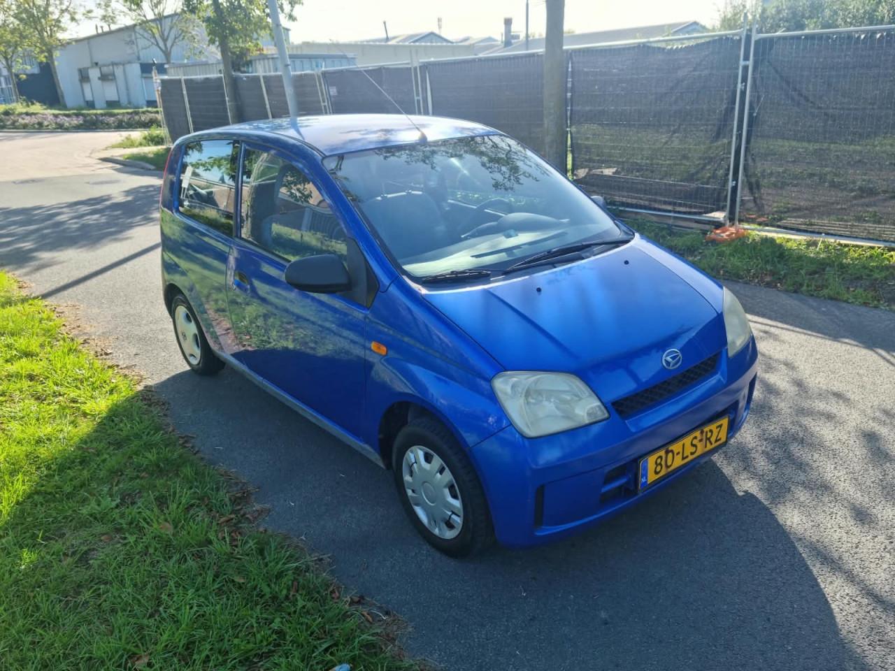 Daihatsu cuore 1.0i automaat apk 10-10-2027