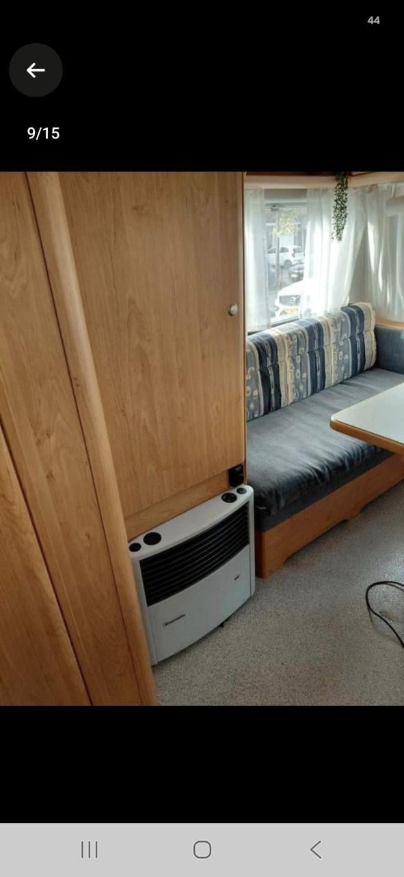 Knaus Blue Line 400 TK uit 2002 met voortent