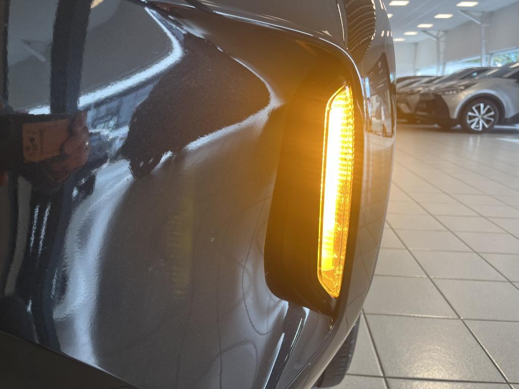 Toyota Yaris Cross 1.5 hybrid 115 first