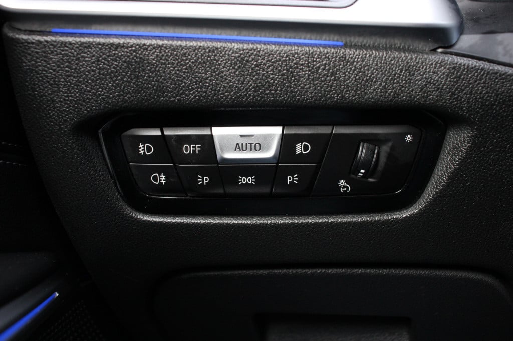 BMW 3-serie touring 330i high executive edition | m-sport | pano. | leder |