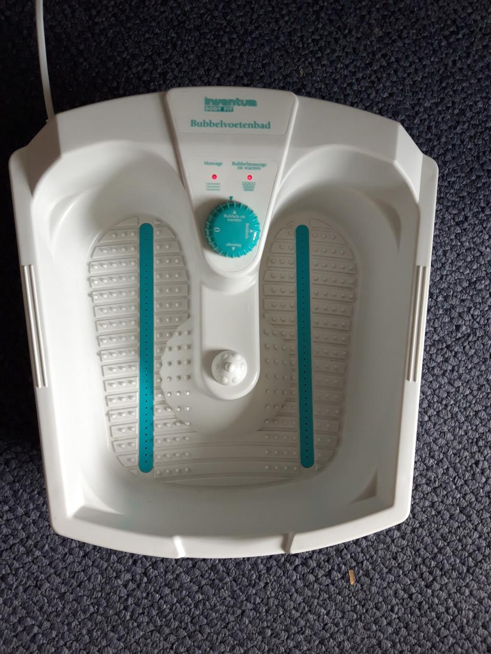 Voetenbadje /voetmassage bad / voetenspa