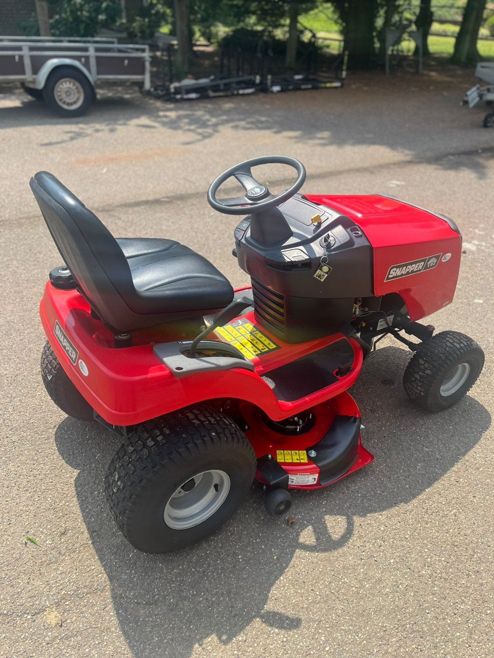 Te koop, nette Snapper SPX100 (nieuw maaidek!)