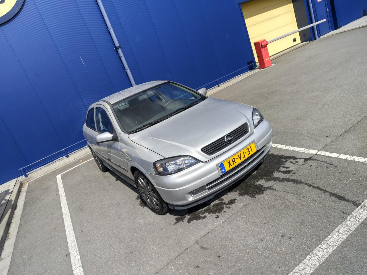 Opel astra 1.8 16v sport edition