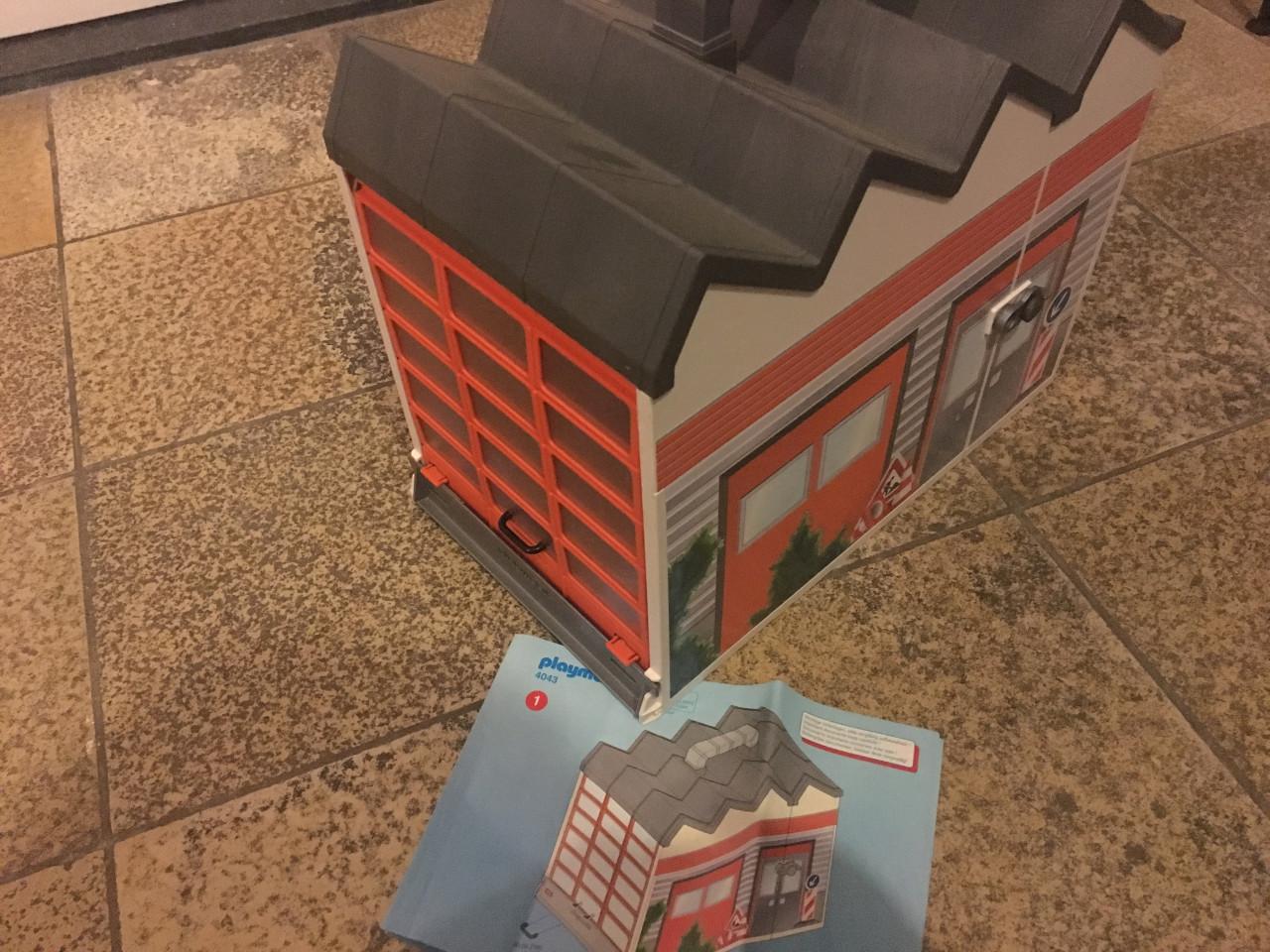 Komplete set Werkplaats PLAYMOBIL met boekje!!