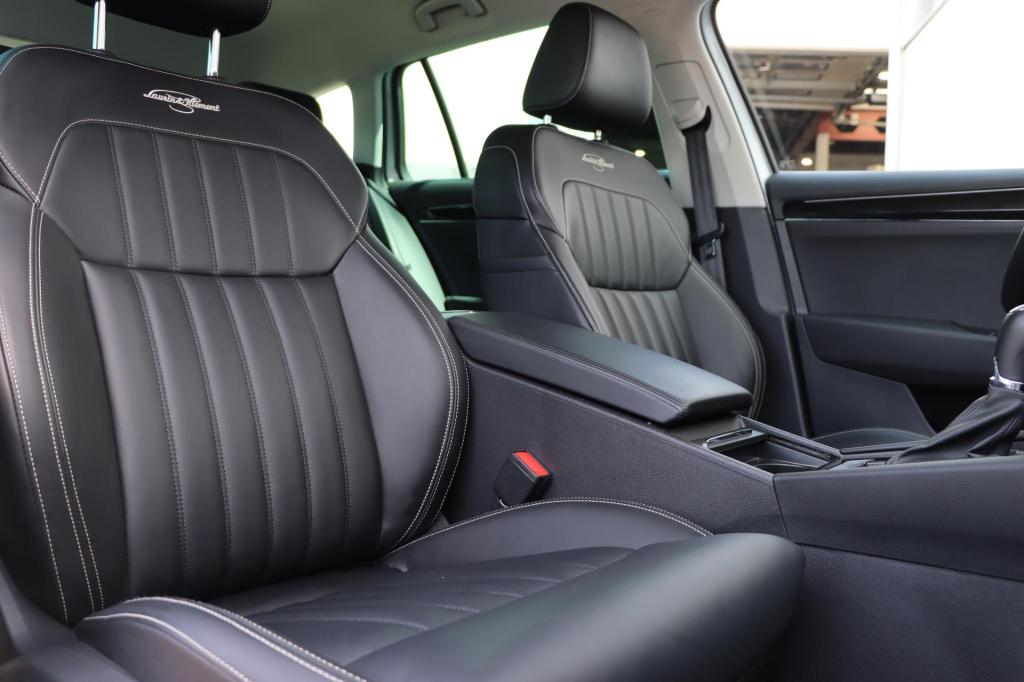 Skoda Superb combi 1.4 tsi iv laurin & klement 218pk dsg6 | soh 96,9% |