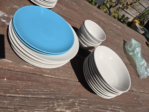 Verzameling Simpel Basic Servies in goede staat