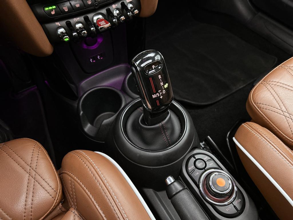 Mini Cooper mini 2.0 hammersmith | harman/kardon audio | schuidak | sfeerve
