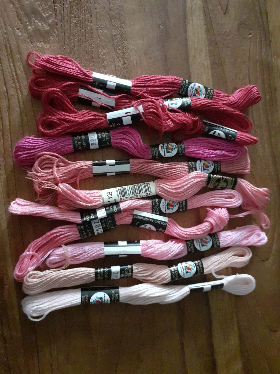 NIEUWE borduurzijde - ALLERLEI KLEUREN 66 stuks + restjes !!