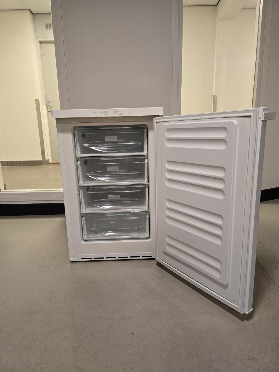 Te Koop Miele Vriezer 4 Lades