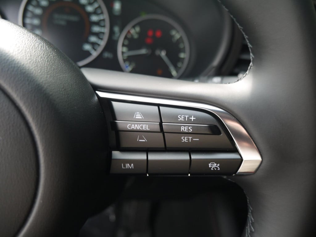 Mazda 3 2.5 e-skyactiv-g m hybrid 140 homura