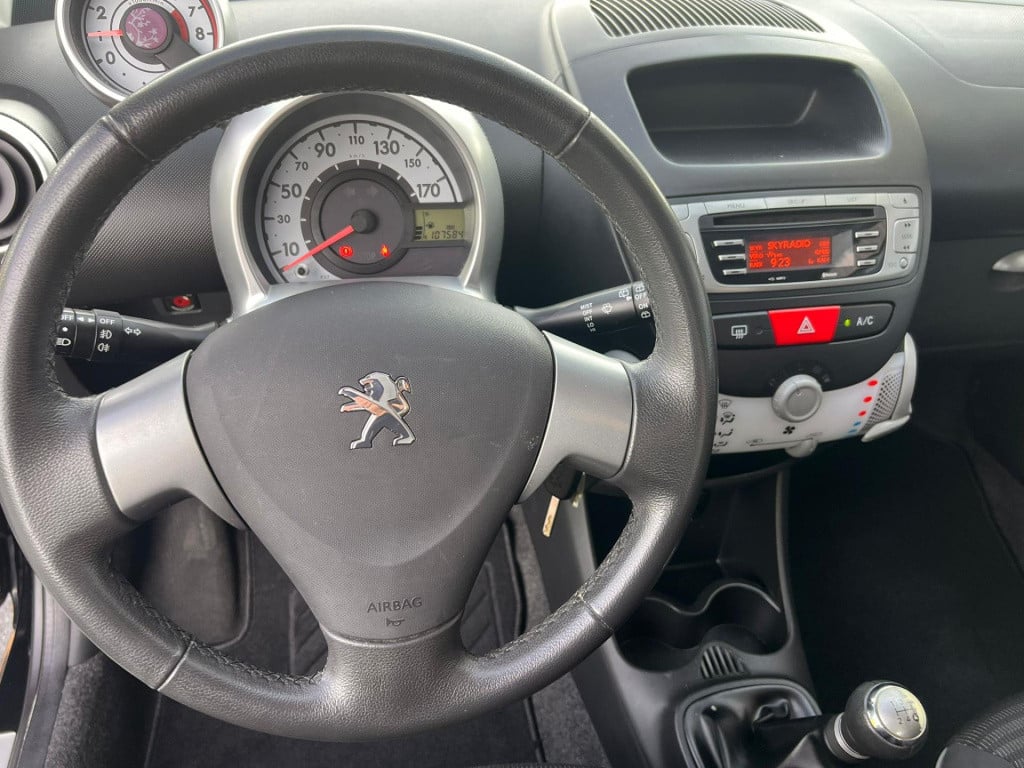 Peugeot 107 1.0 première