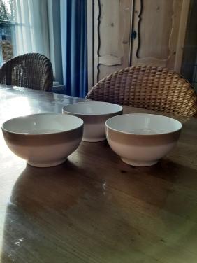 VILLEROY & BOCH - 3  ONTBIJT / SOEPKOMMEN - OVAAL - DIA 15 / 13 CM