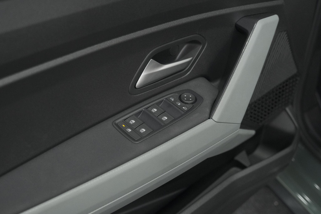 Dacia Duster tce 130 mild hybrid extreme | camera | apple carplay | automat