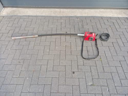 Betontrilnaald te huur