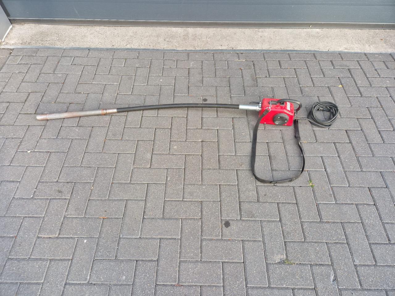 Betontrilnaald te huur