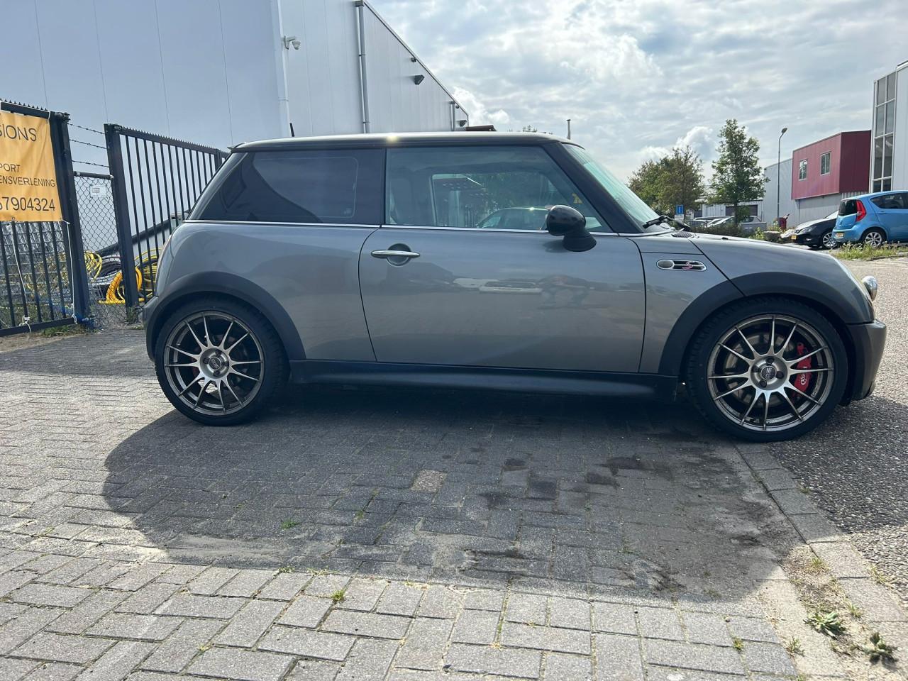 Mini 3-Deurs 1.6 Cooper S Chili Automaat/JCW Pakket/17" LM/Xenon/Lange APK