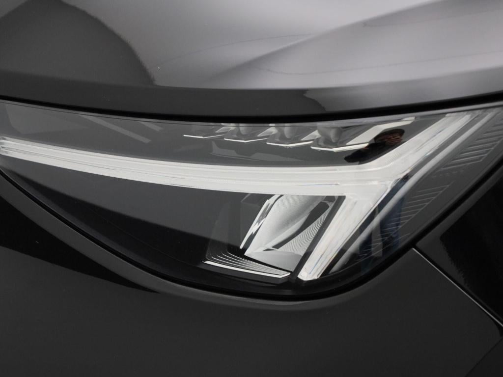 Volvo XC40 recharge core 70 kwh | automaat | apple carplay / android auto |