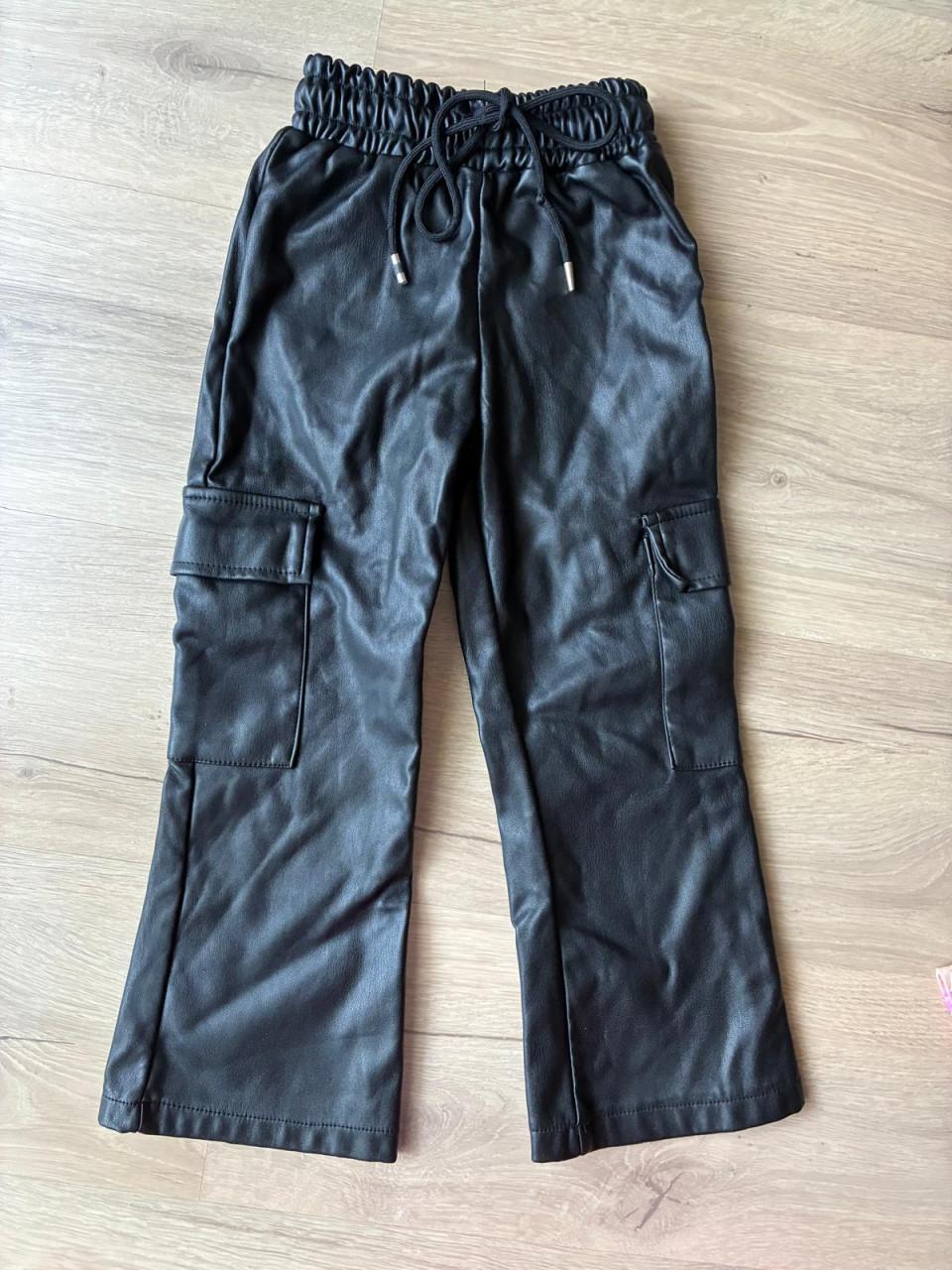 Broek maat 110/116