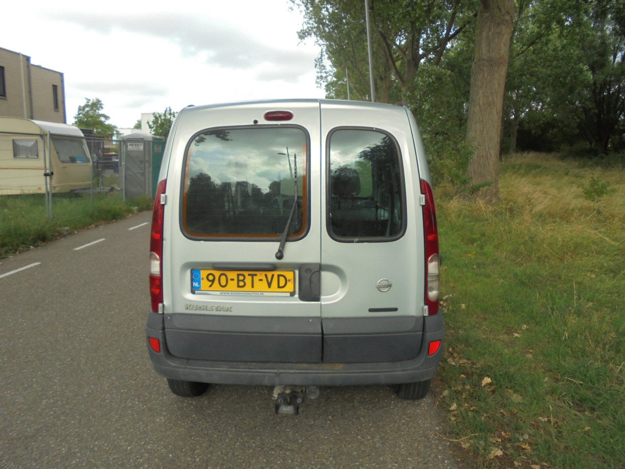 Kubistar ZO MEENEEM auto in redelijke  conditie € 795