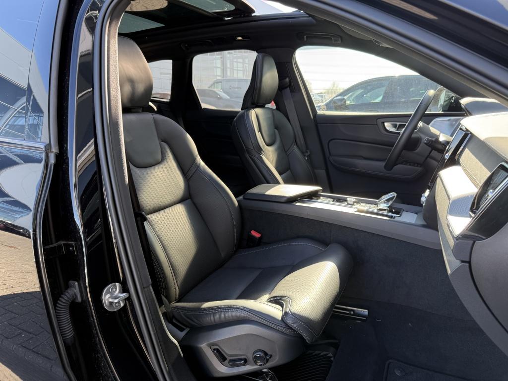 Volvo XC60 t8 455pk recharge ultra black edition| full options! luchtvering