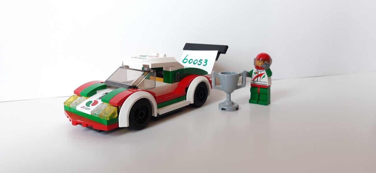 Lego 60053: racewagen Octan  Met autocoureur