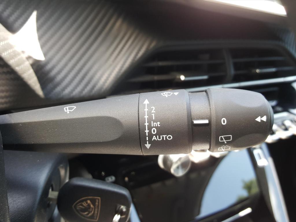 Peugeot 208 allure 1.2pt-100pk apple carplay & android auto | adaptieve cru