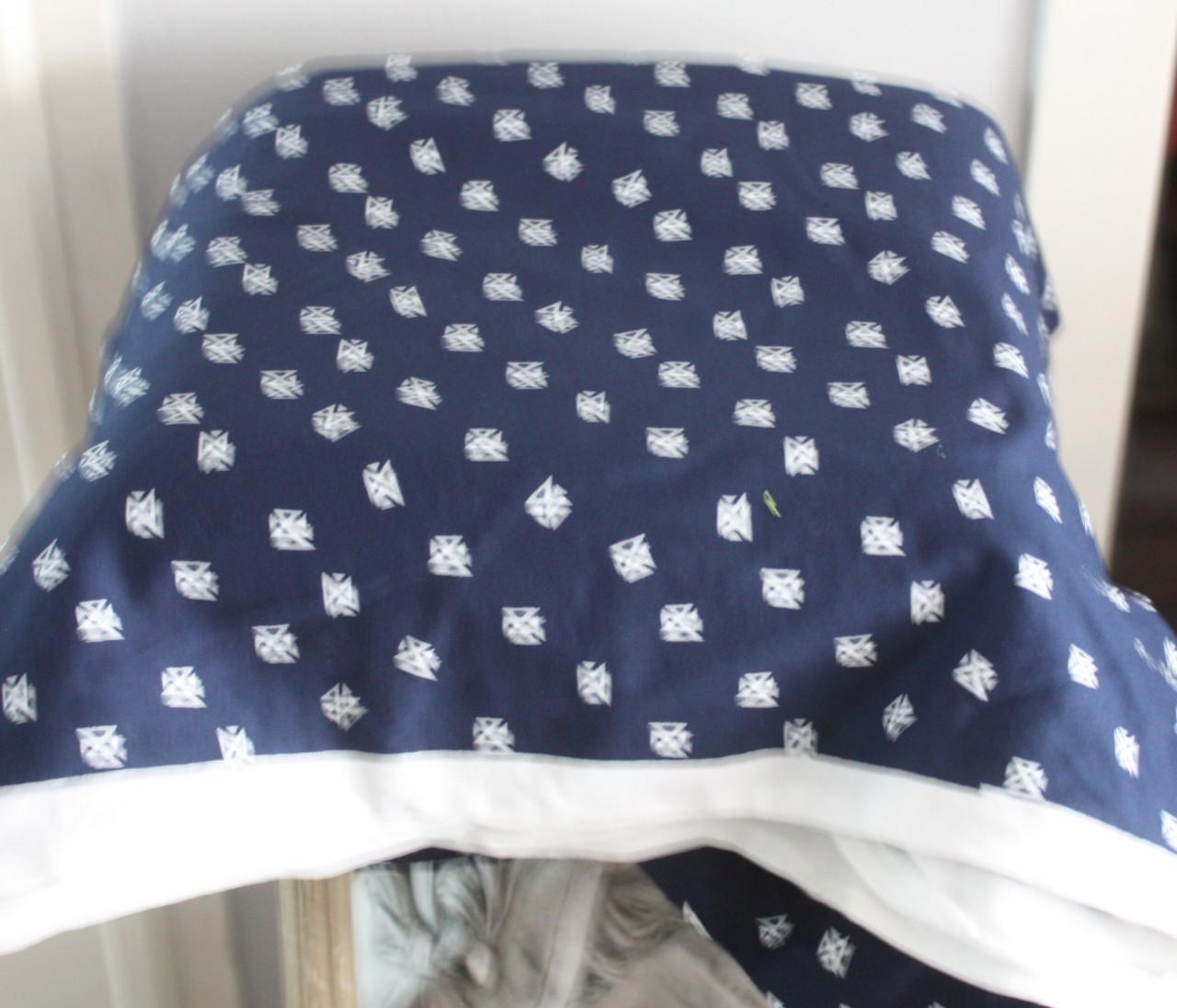 Blauw met witte print lap stof