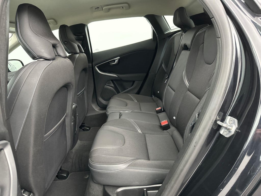 Volvo V40 1.6 t3 momentum clima cruise 107262km