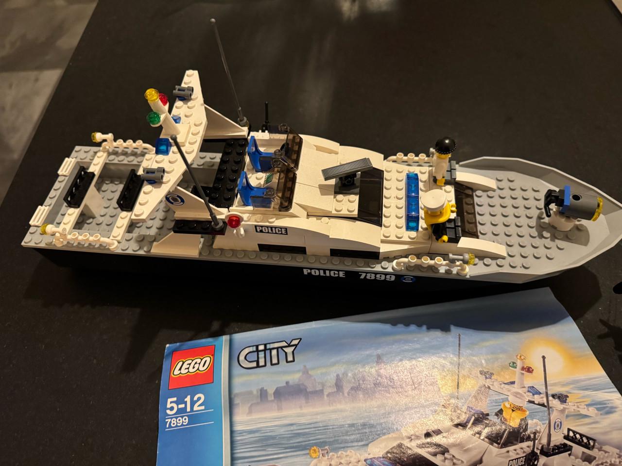 Lego City politie boot met helikopter 7899