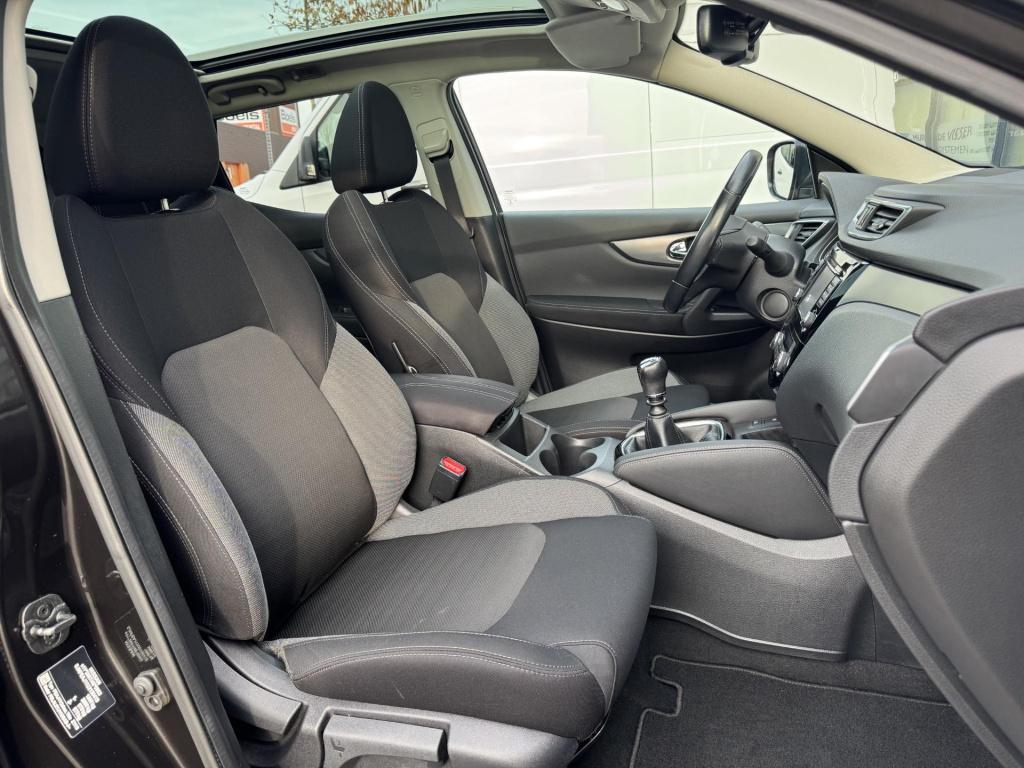 Nissan Qashqai 1.2 n-connecta design pack incl. trekhaak!