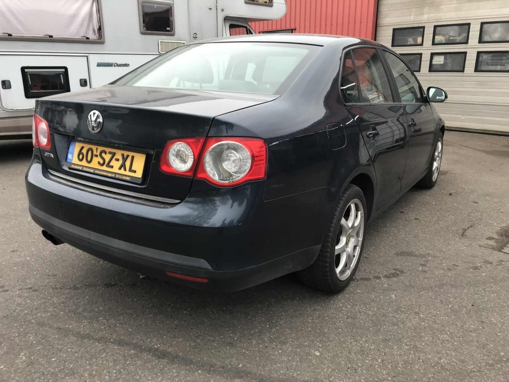 Volkswagen Jetta 1.6 trendline