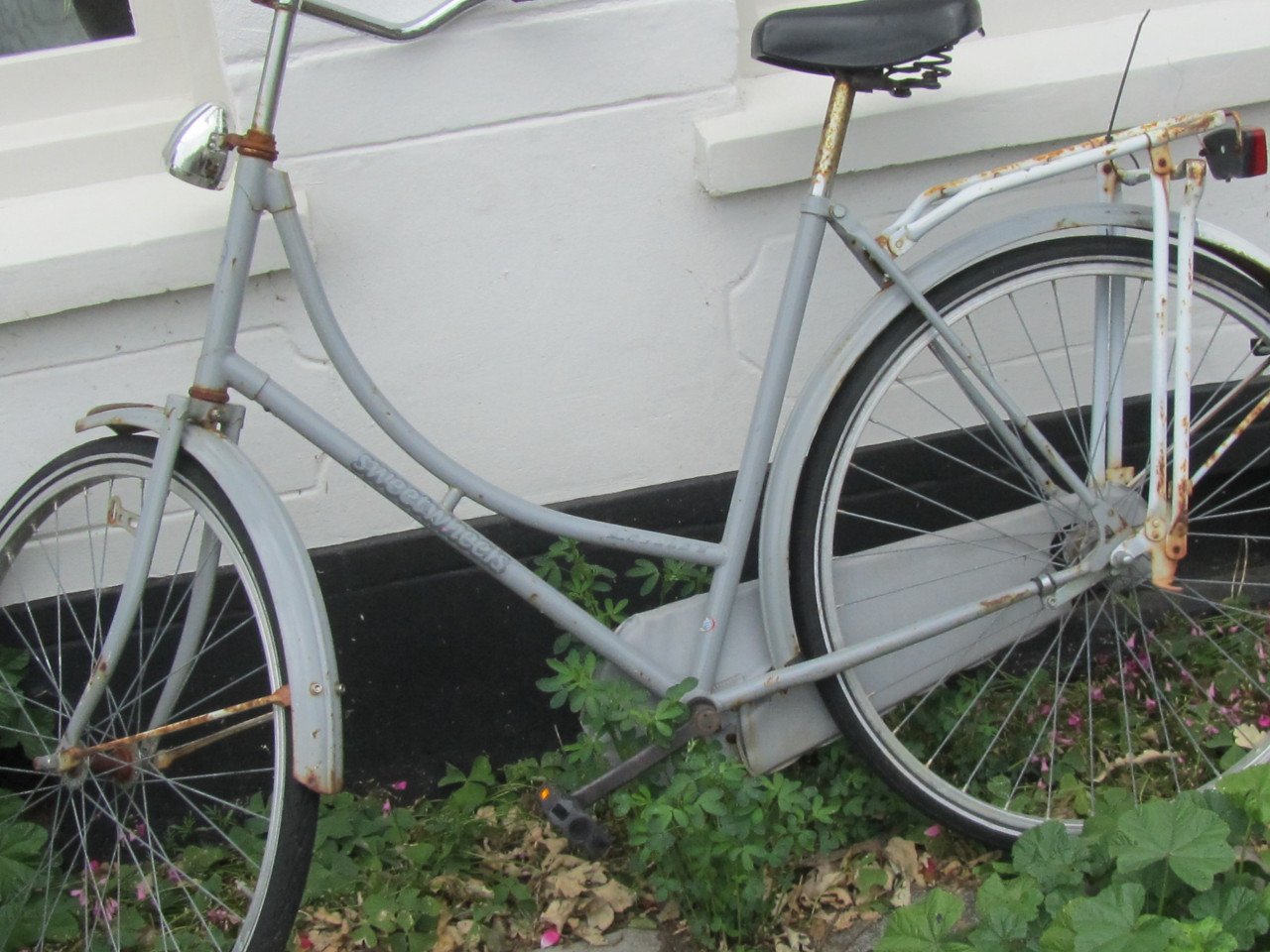 Opoe fiets - sweetwheels - damesfiets - lichtblauw