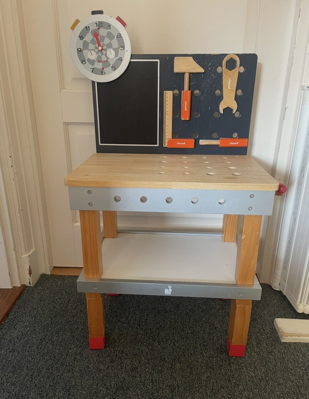 Houten speelwerkbank met gereedschap