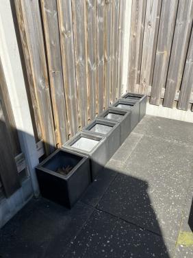 Gratis 8 Elho plantenbakken