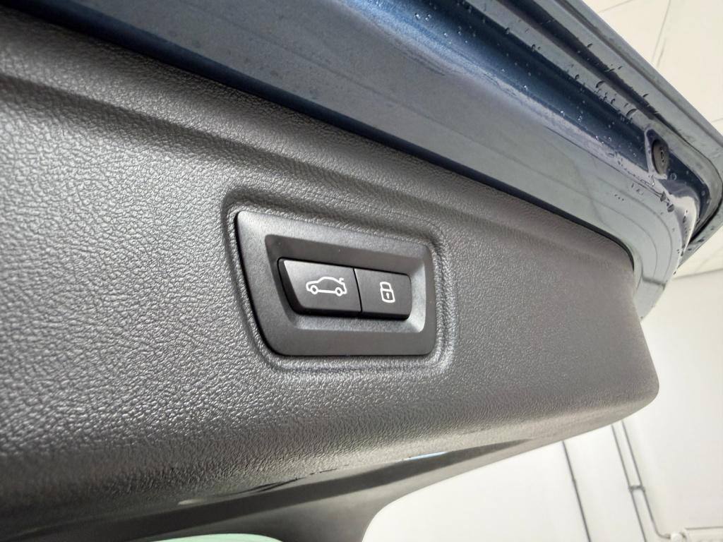BMW 3-serie touring 330e xdrive m-sport pro | arctic race blue | sport pro 
