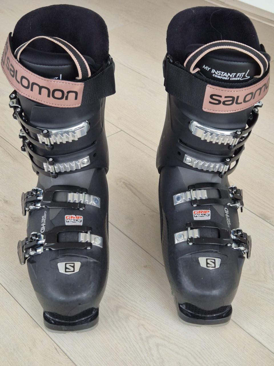 Dames skischoenen Salomon (schoenmaat +/- 39.5)