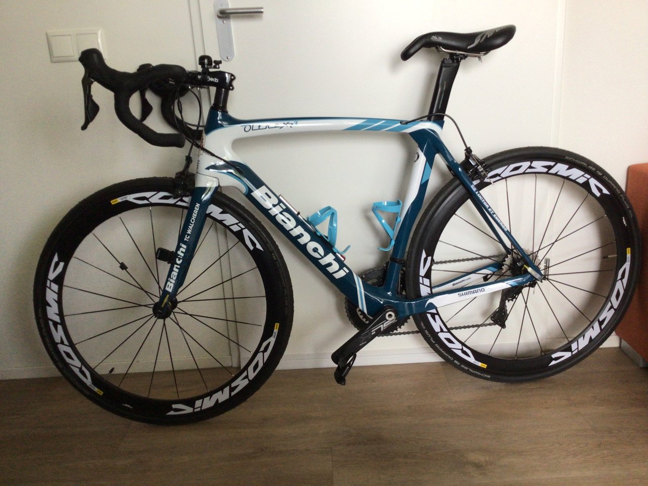 TE KOOP BIANCHI OLTRE XR3 RACEFIETS, MAAT 57.